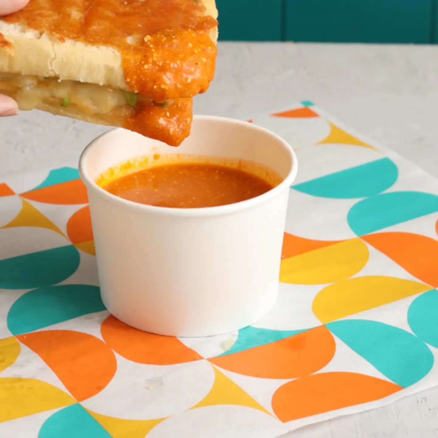 تغميسة شوربة رستك  عادي/حار - عادي