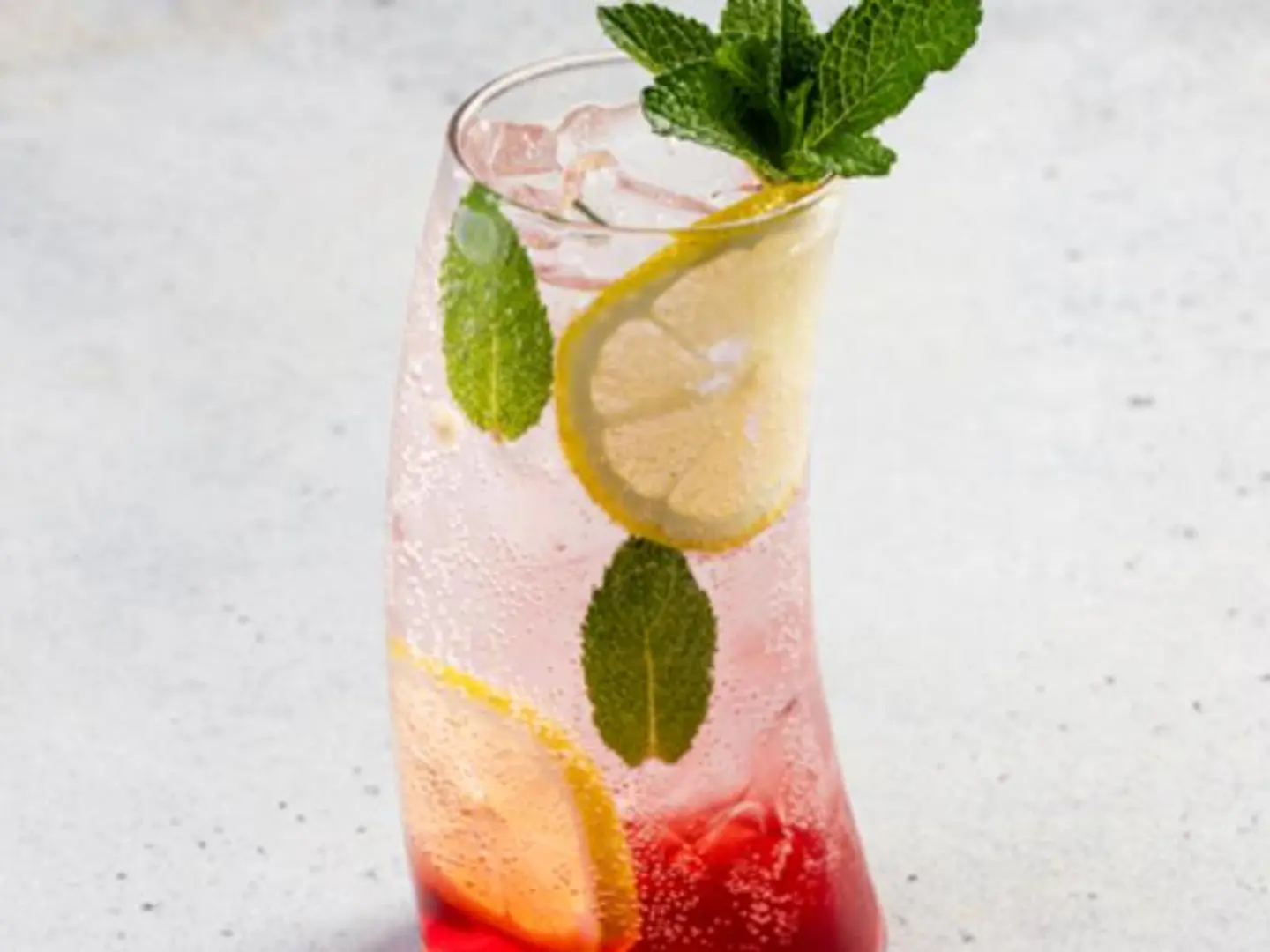 موهيتو الرمان - مشروب غازي