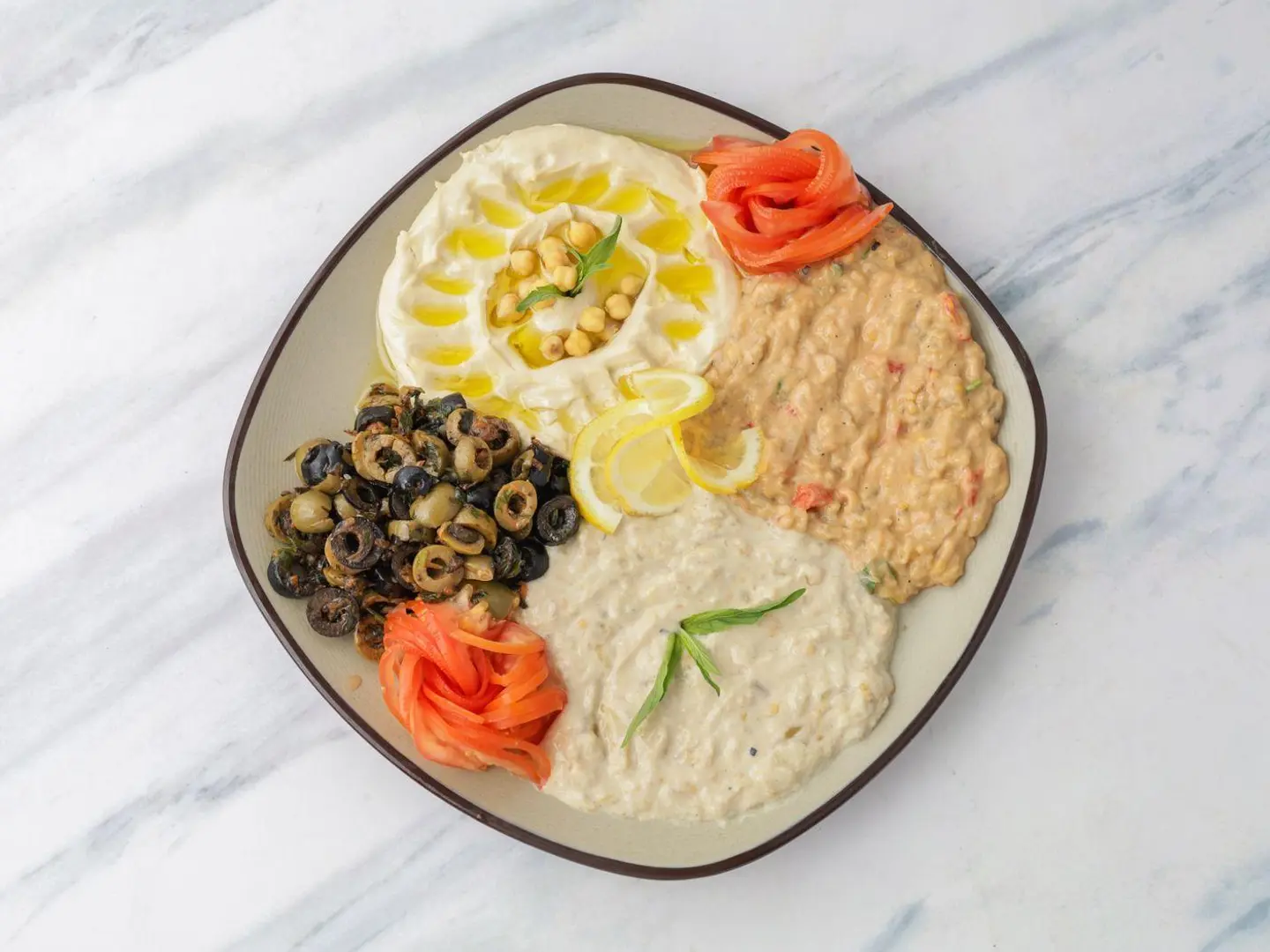 مقبلات مشكل - صغير