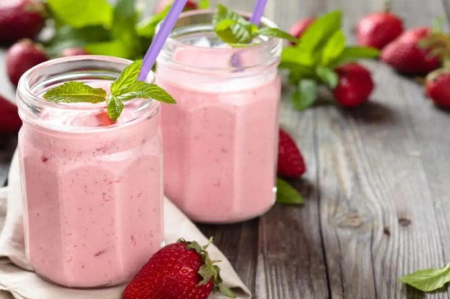 Strawberry Smoothie - Small