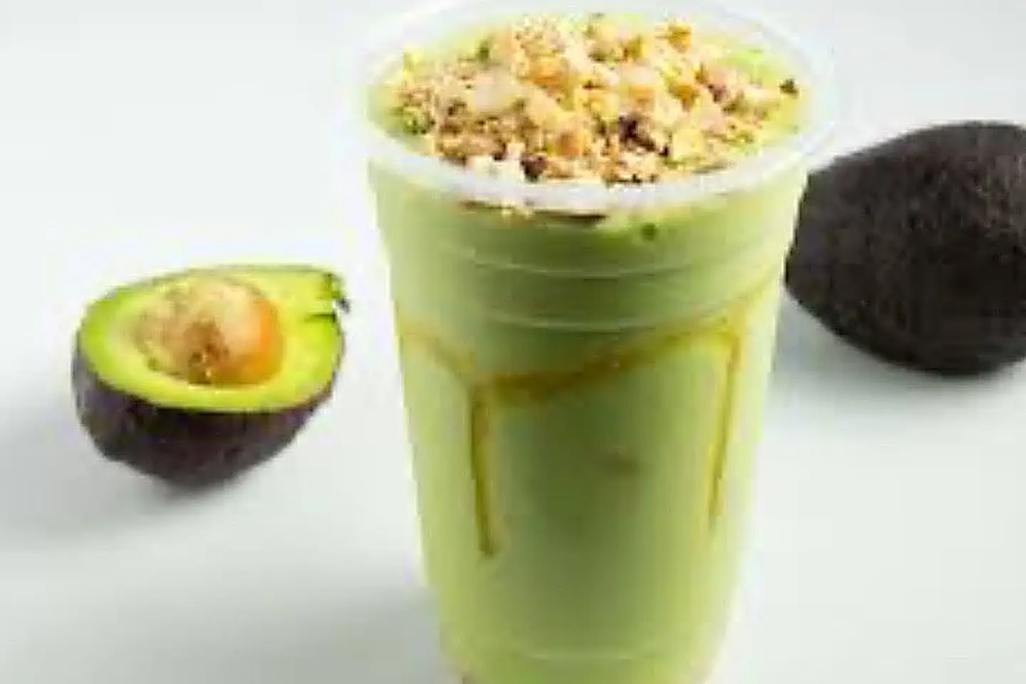 Sugared Sugarcane Juice With Avocado And Cream - Medium