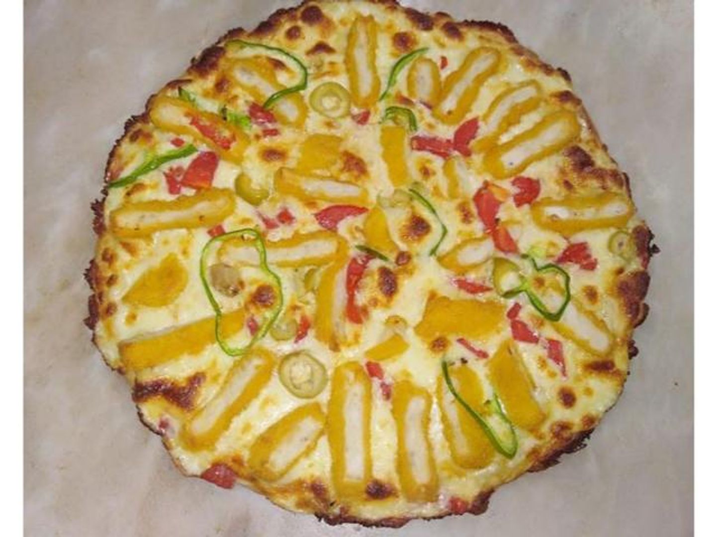 بيتزا دجاج بانيه - صغير