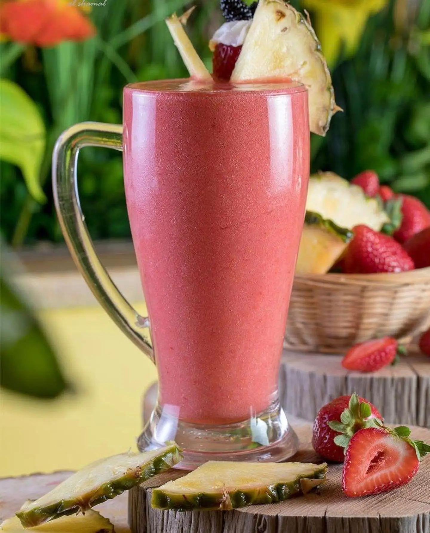 مانجو جوافة حليب فراولة - وسط