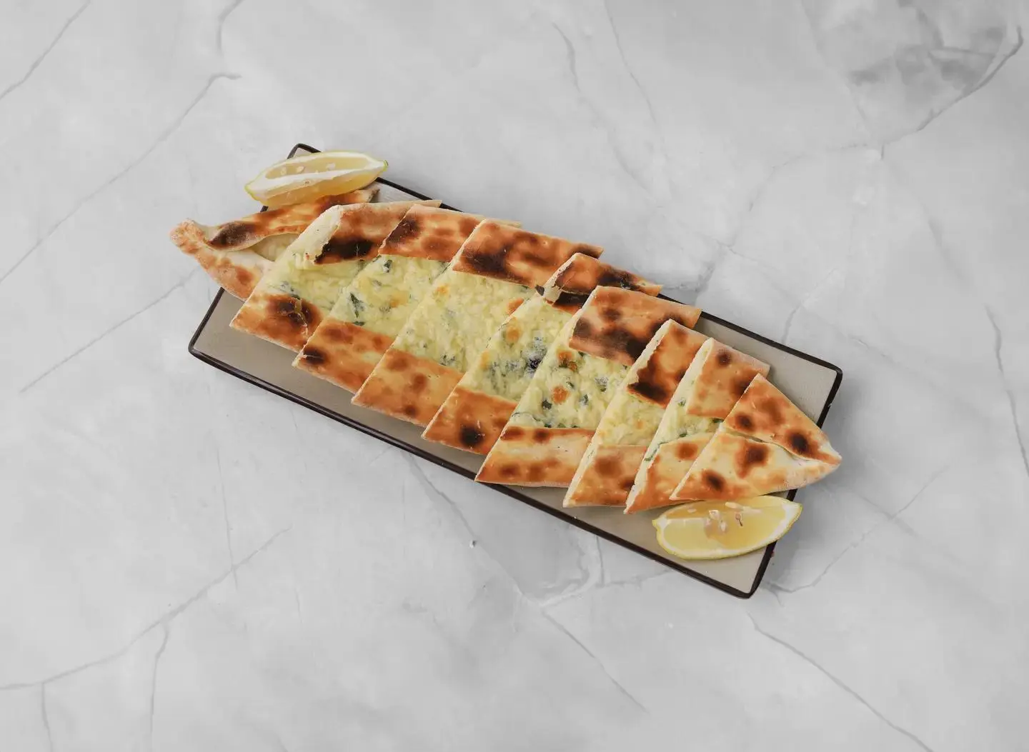 فطيرة عكاوي - وسط