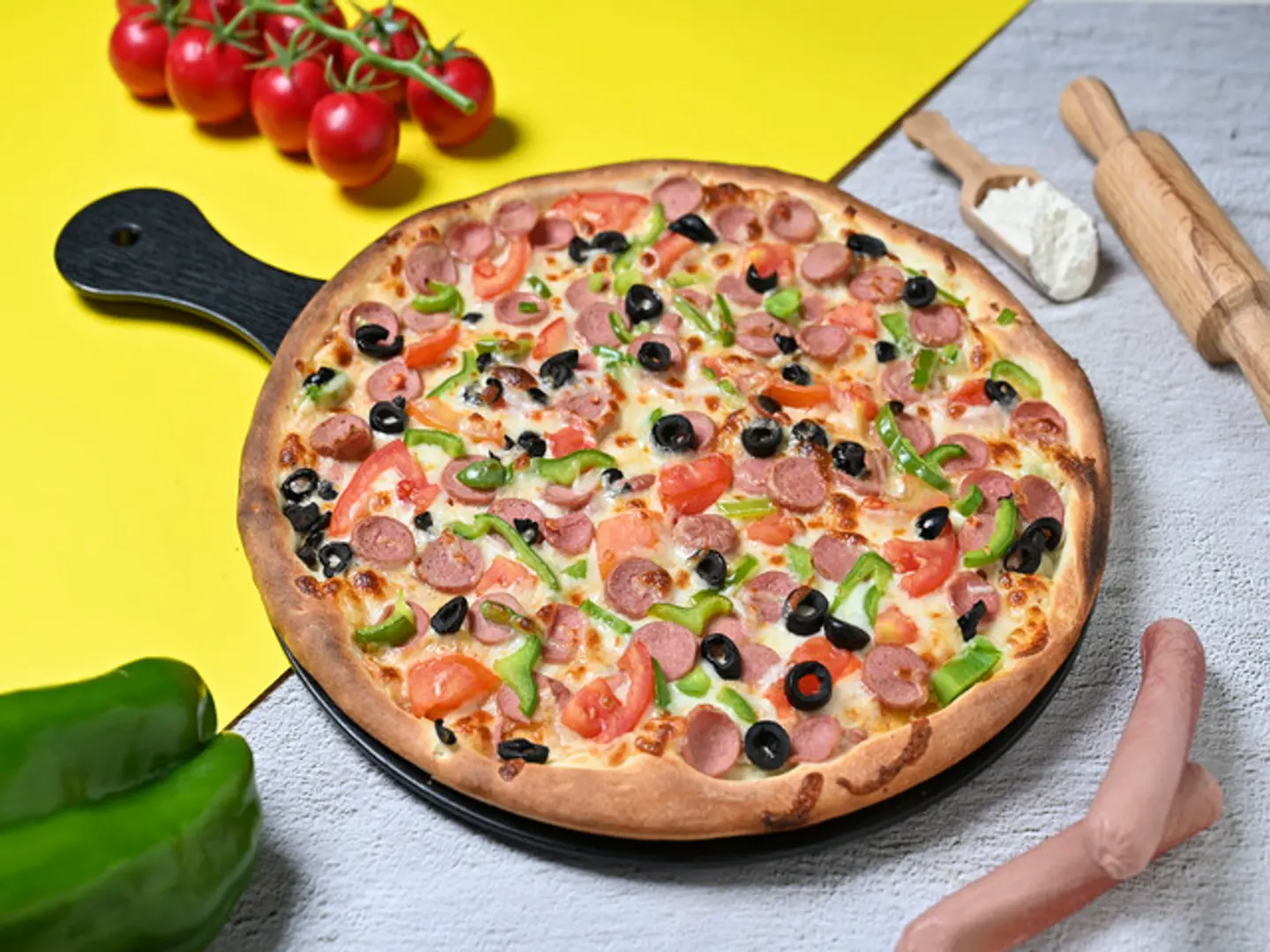 بيتزا نقانق - وسط