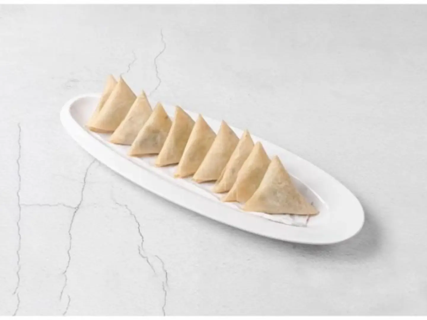 سمبوسة جبن مفرزن - 25 حبة