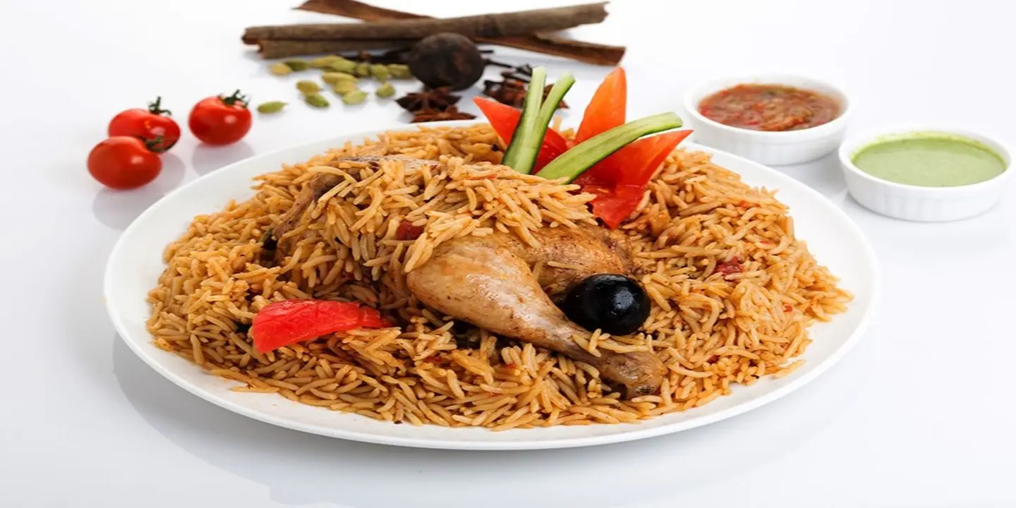 مطعم الديرة cover