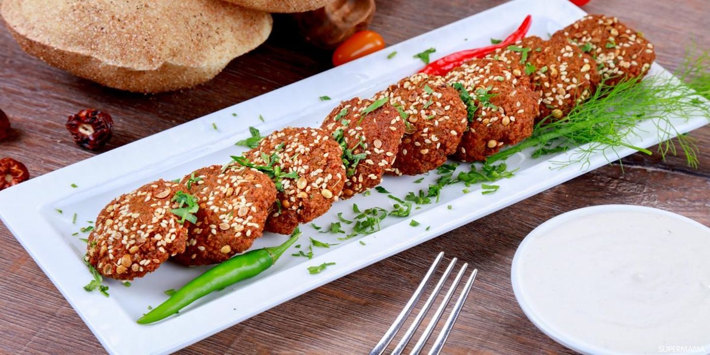Falafel sandwich cover