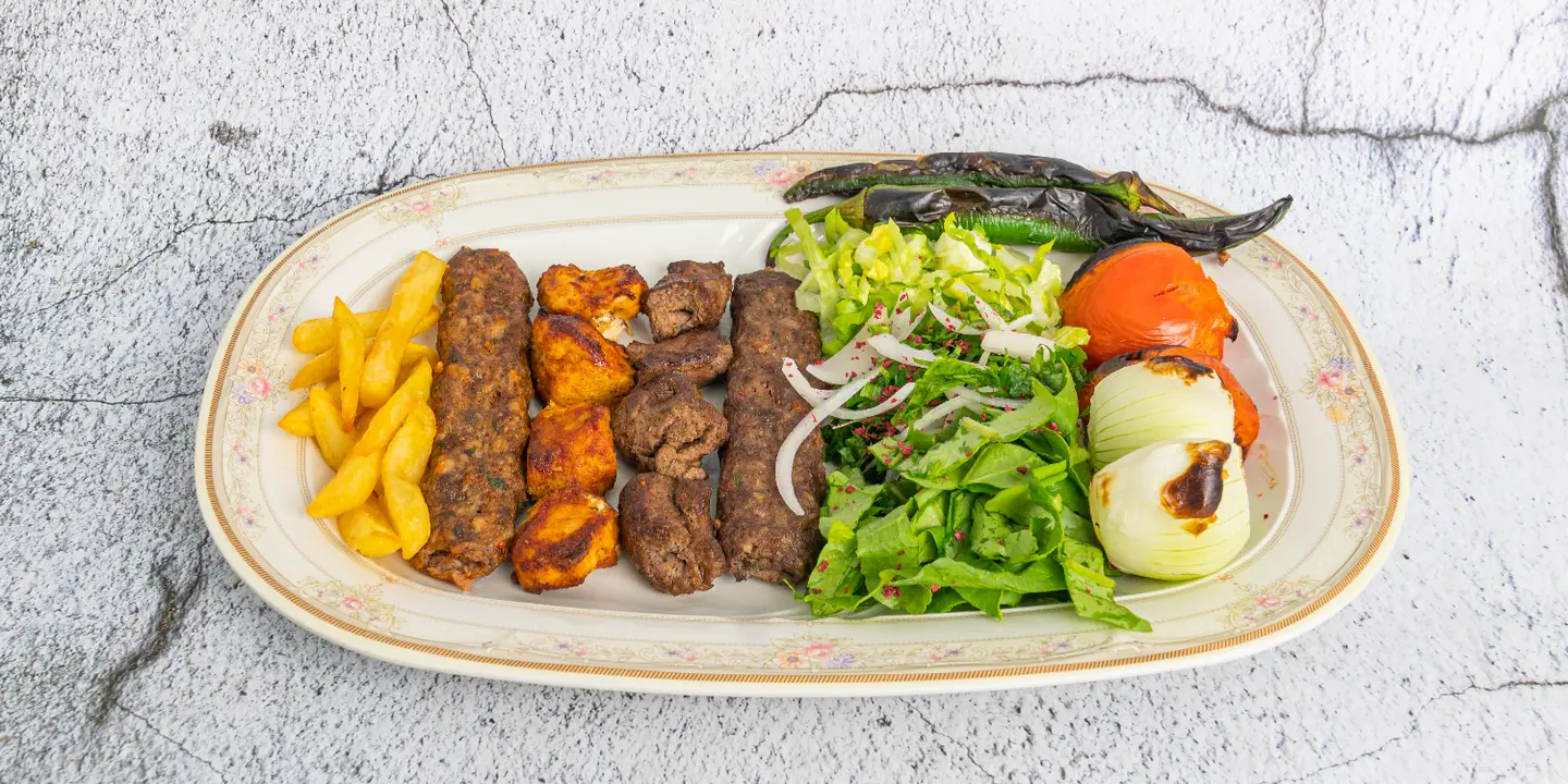 دار الكرم cover