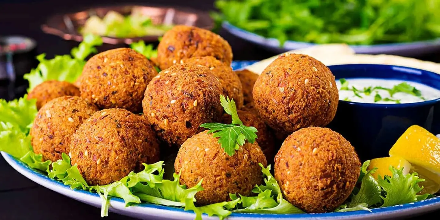 فلافل النقطة الذهبية cover