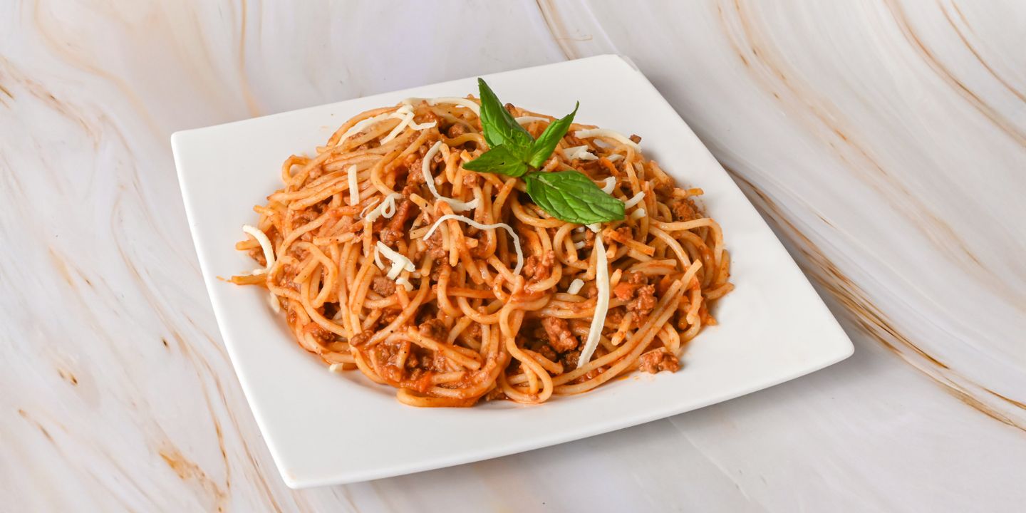 Pasta plus cover