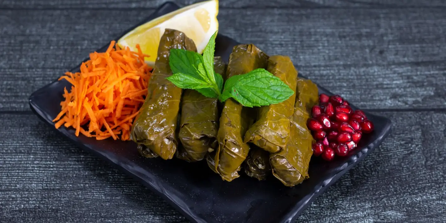 لينو عنب cover