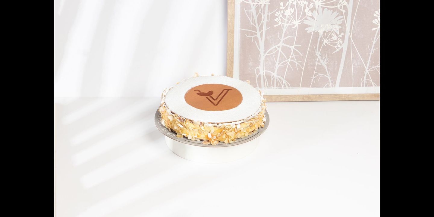 VIOLETA Chocolate & Bakery cover