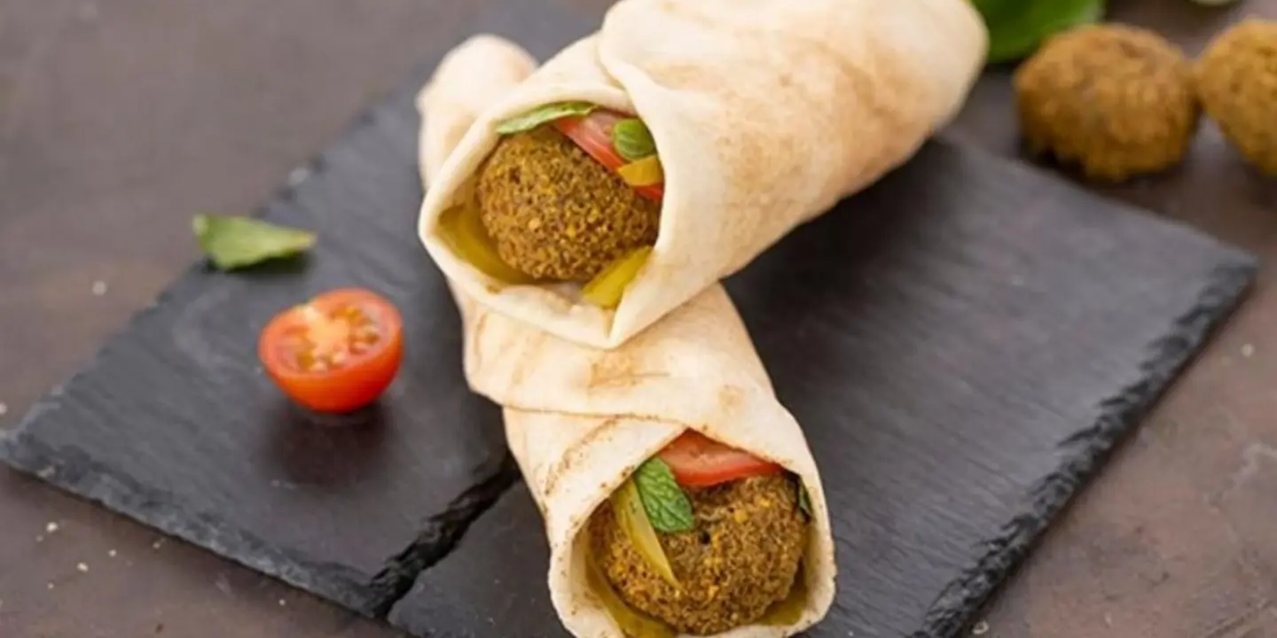 مطعم عادل احمد cover