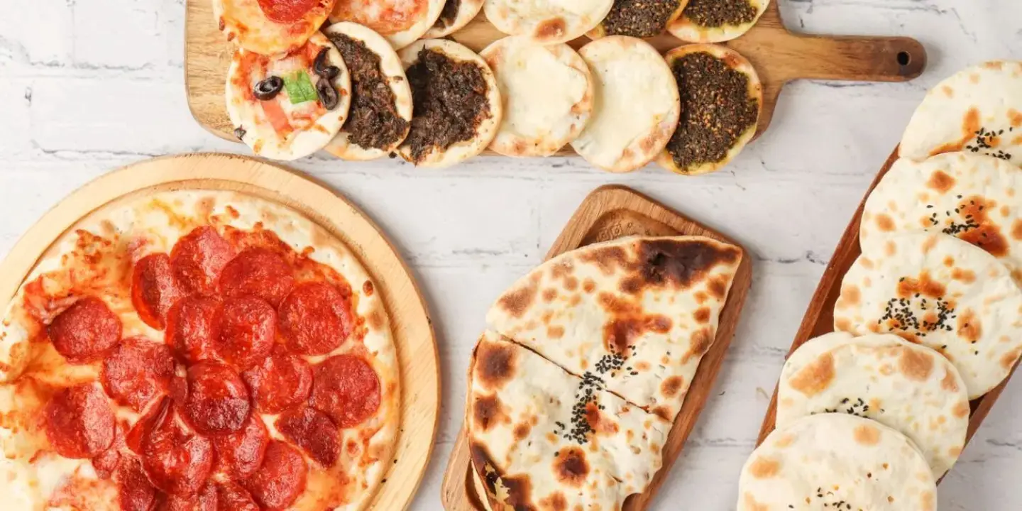 Al-Manousha oven for pizza and Syrian pies cover