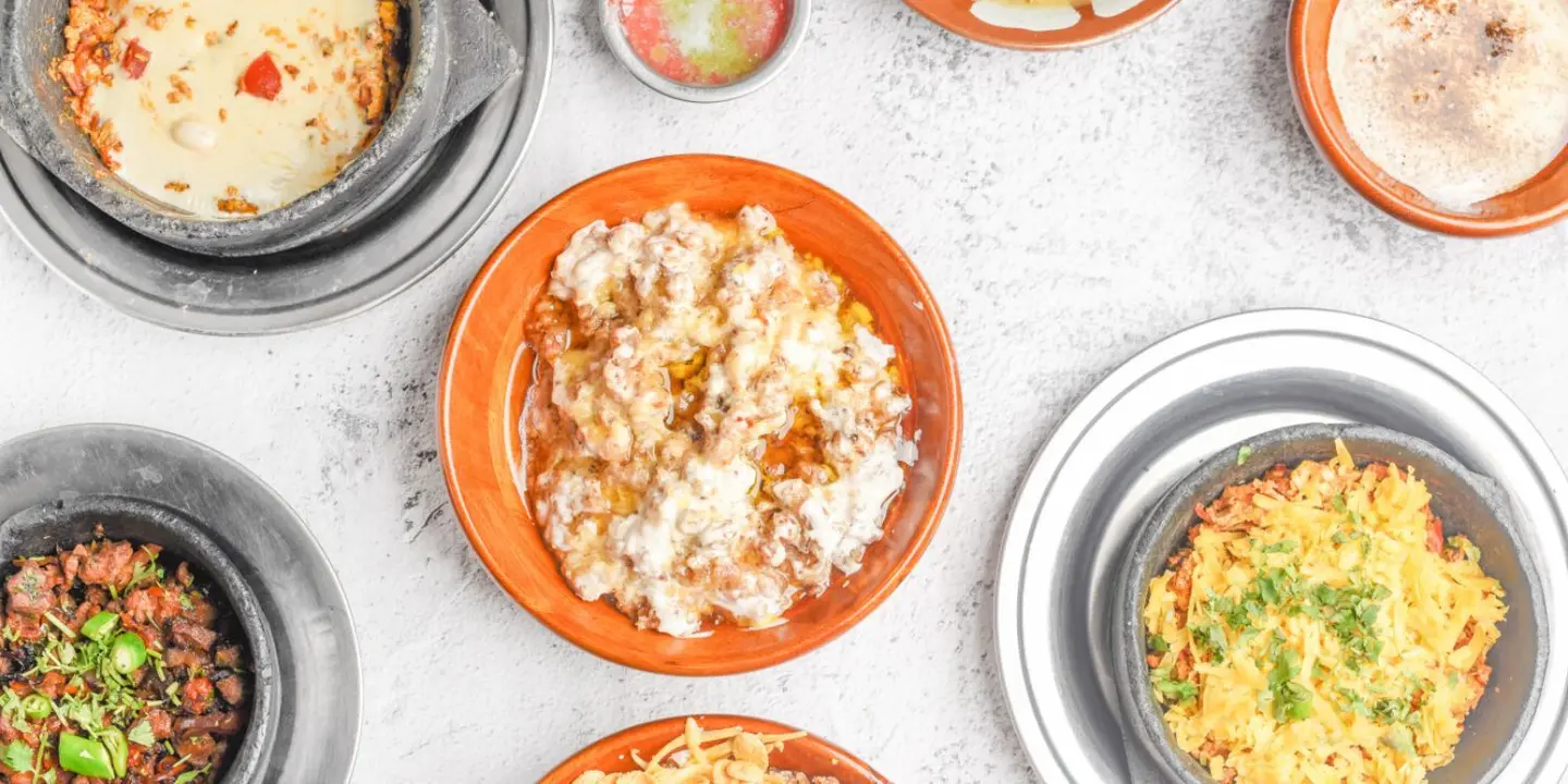 مطعم الساطع cover