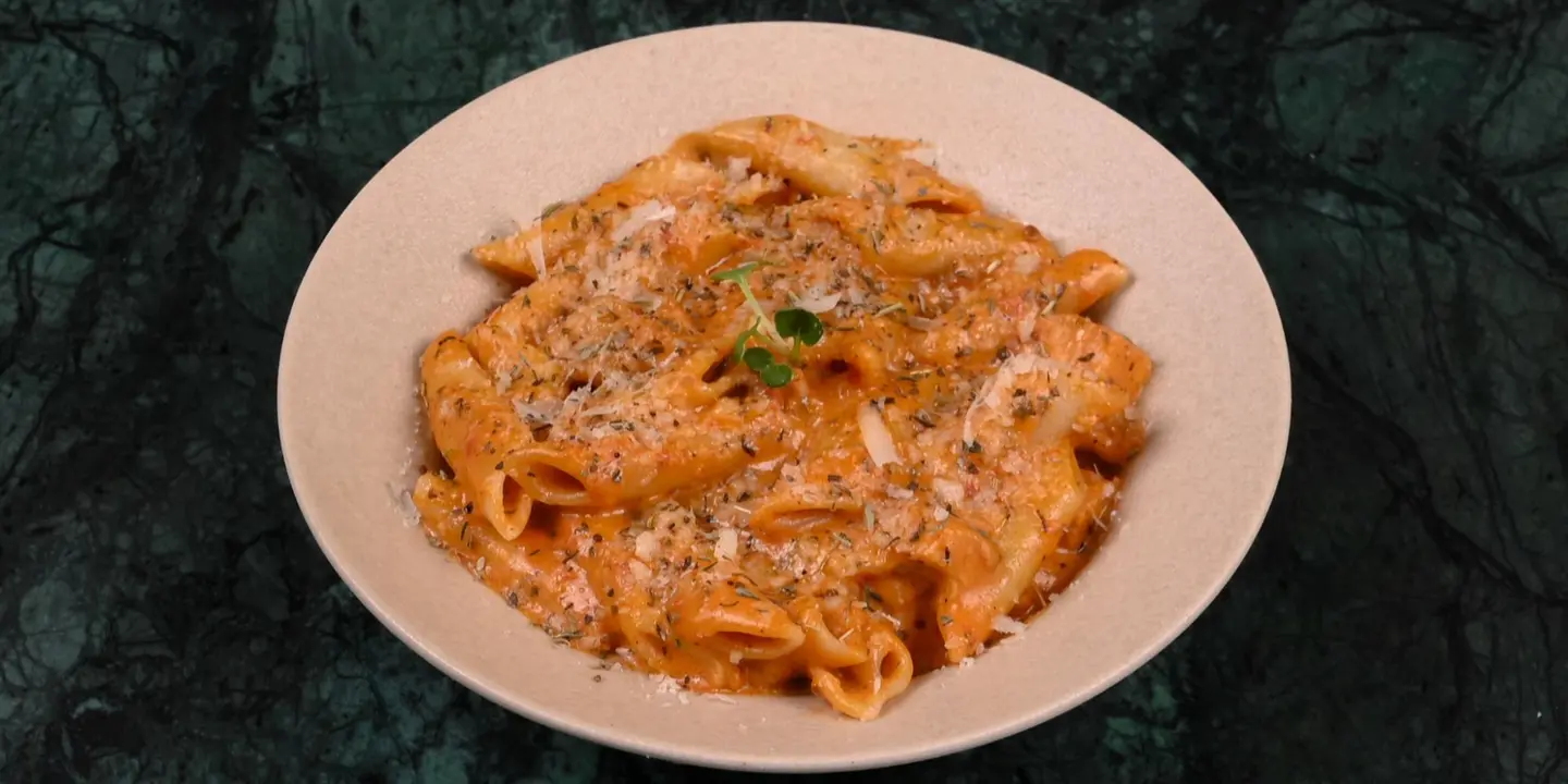 عناوين البيتزا cover