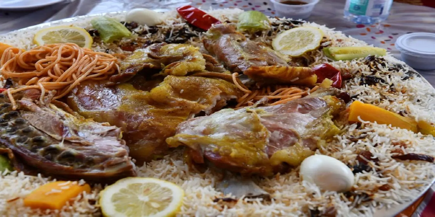 مطاعم ومطابخ الرياض cover