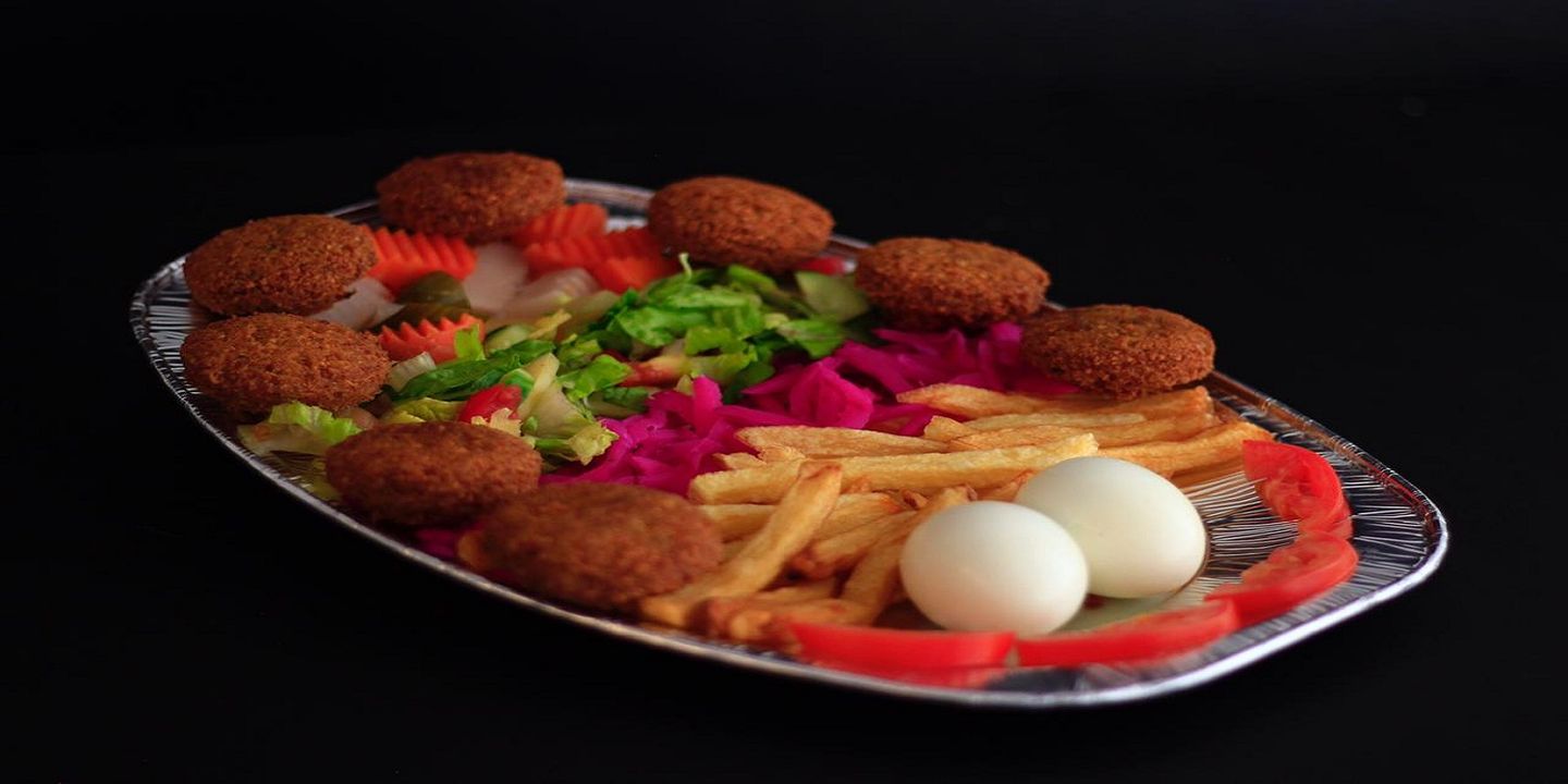 عيون الشام cover