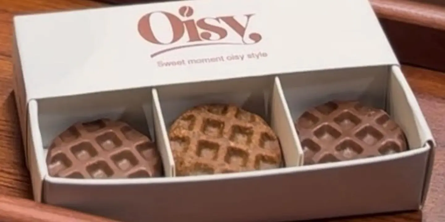 Oizy cafe cover
