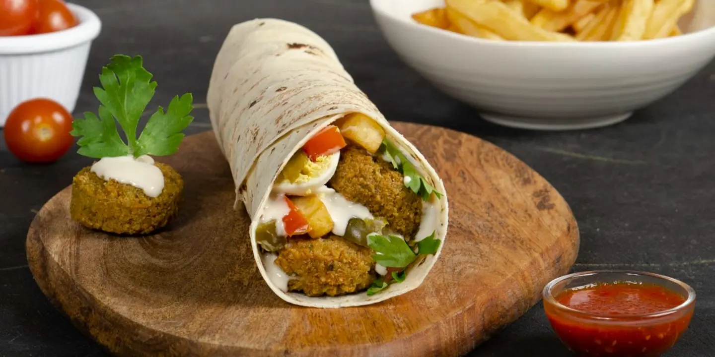 شطيرة الفلافل cover