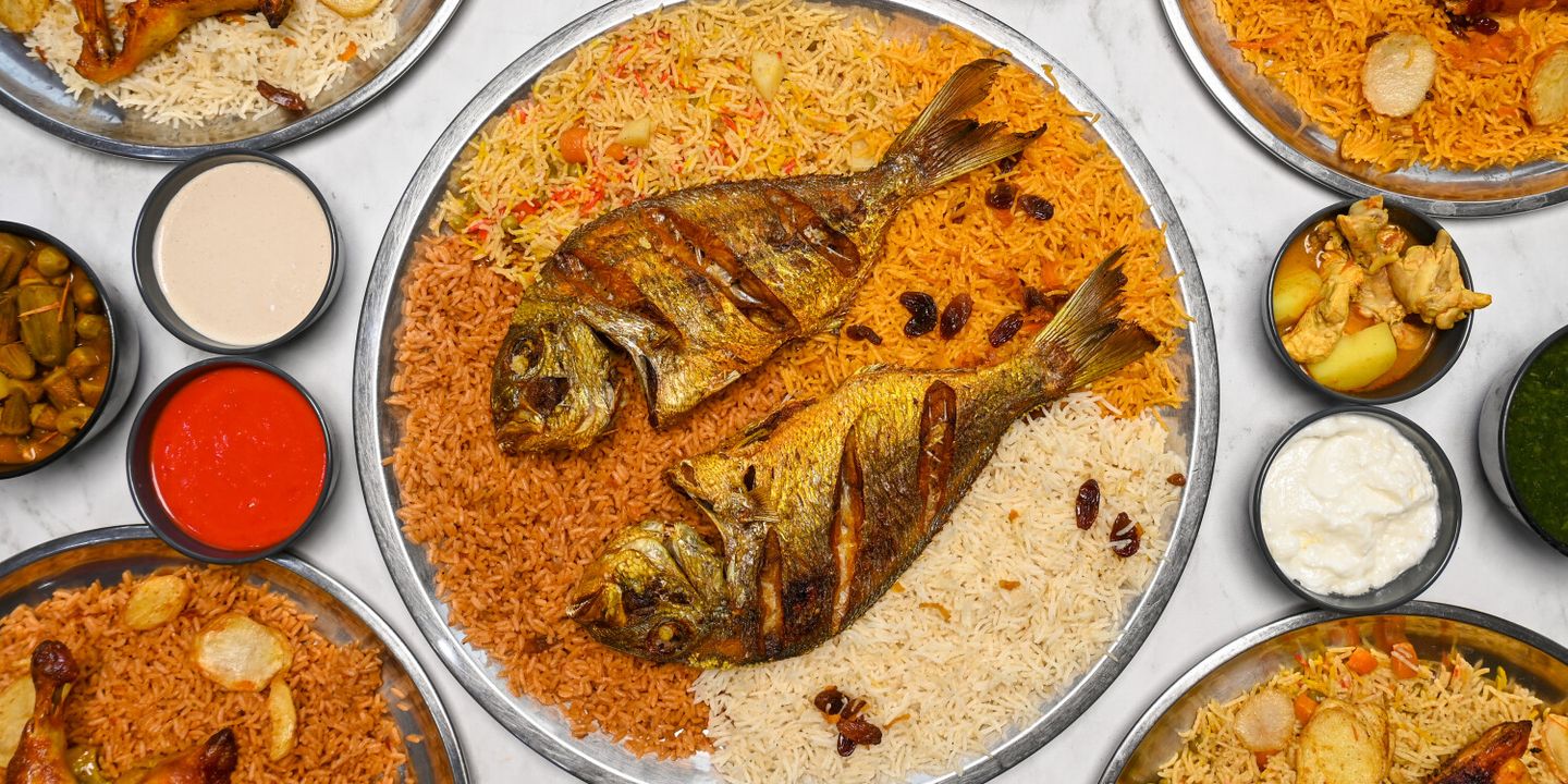 مطعم شباب العزيزية البخاري hero