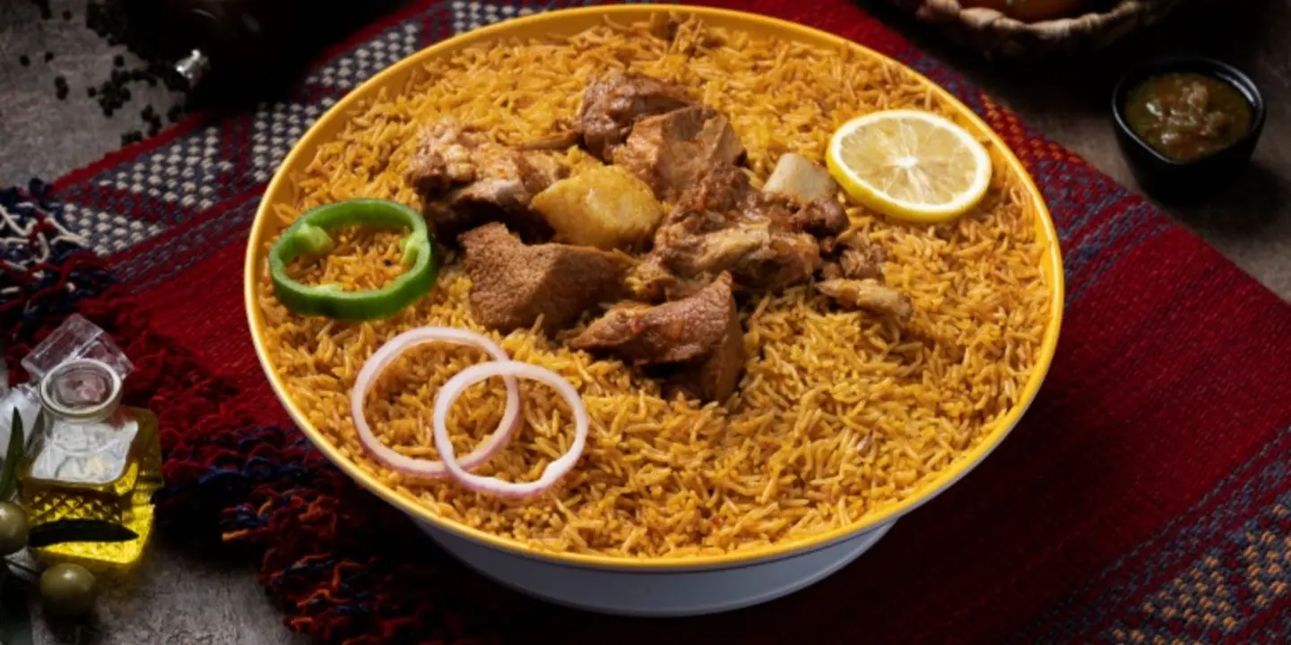 خمس وغمس cover