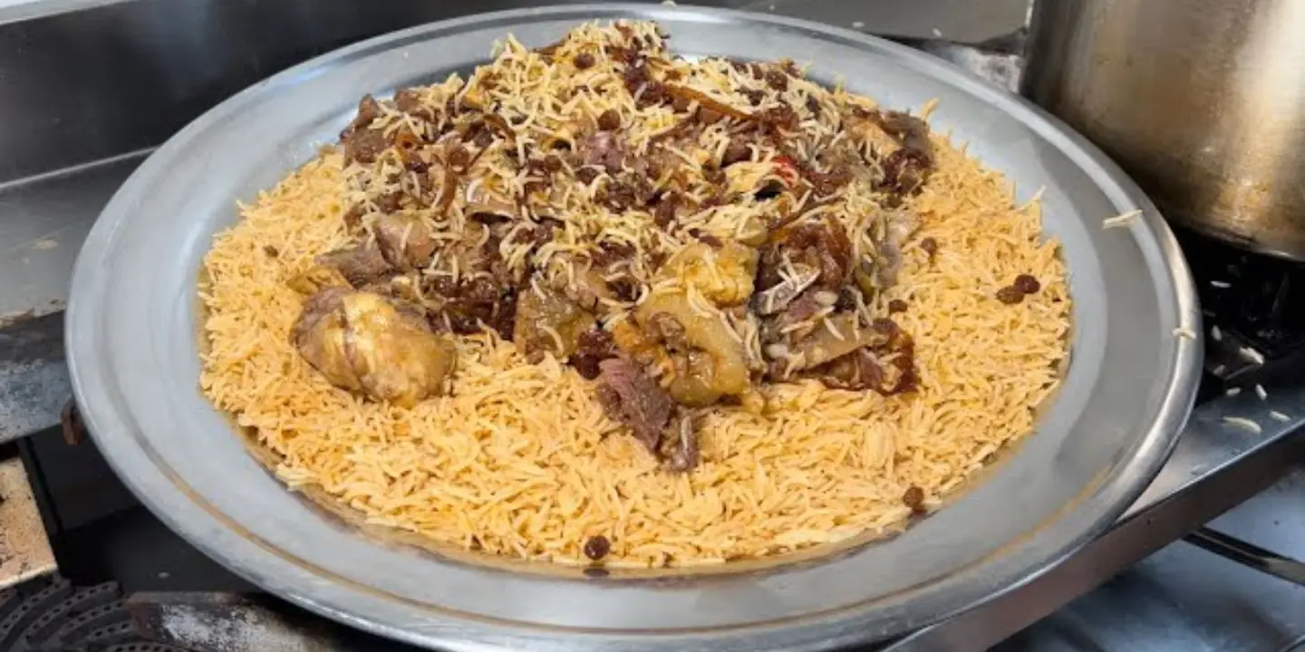 بادي cover