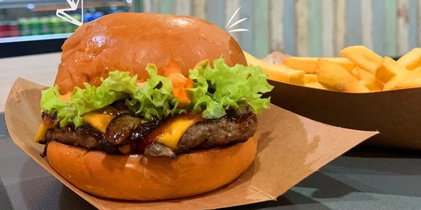 GP Burger & Cafe cover