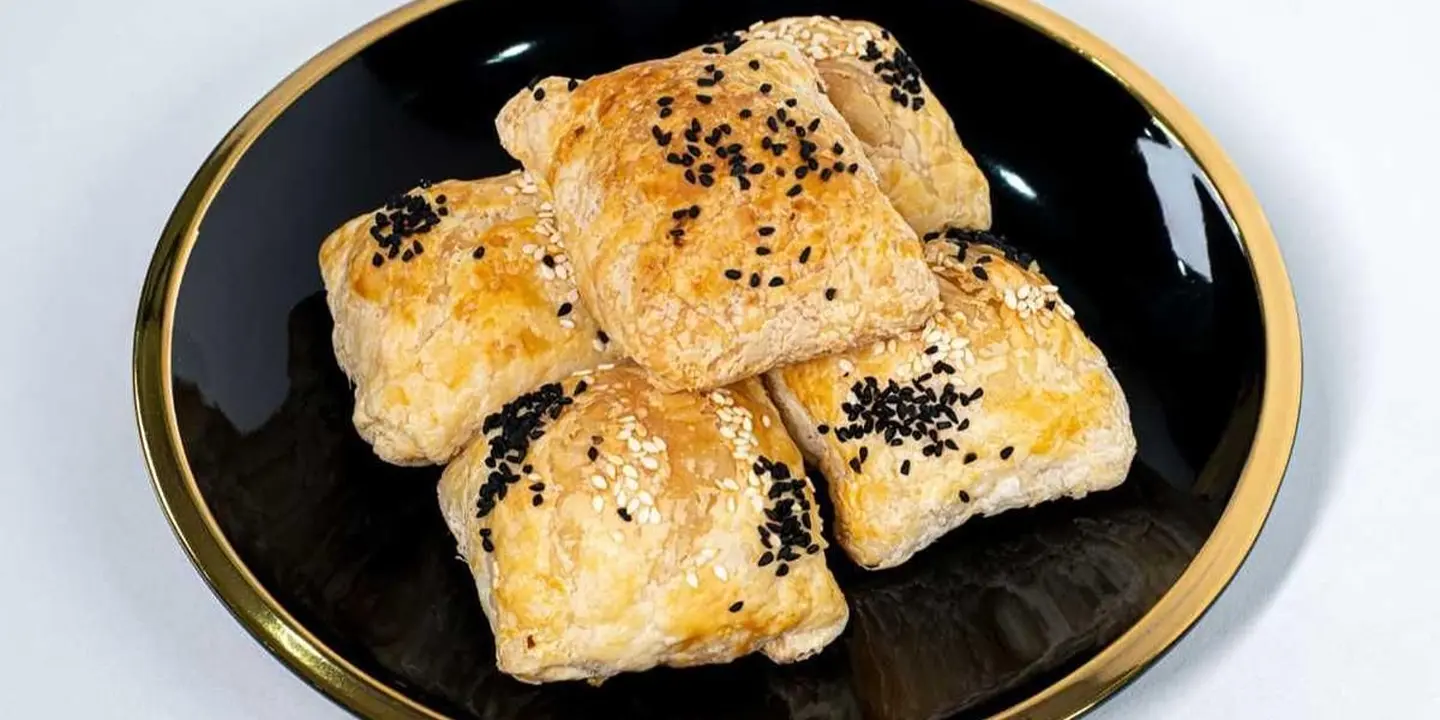 العجينة اللذيذة cover