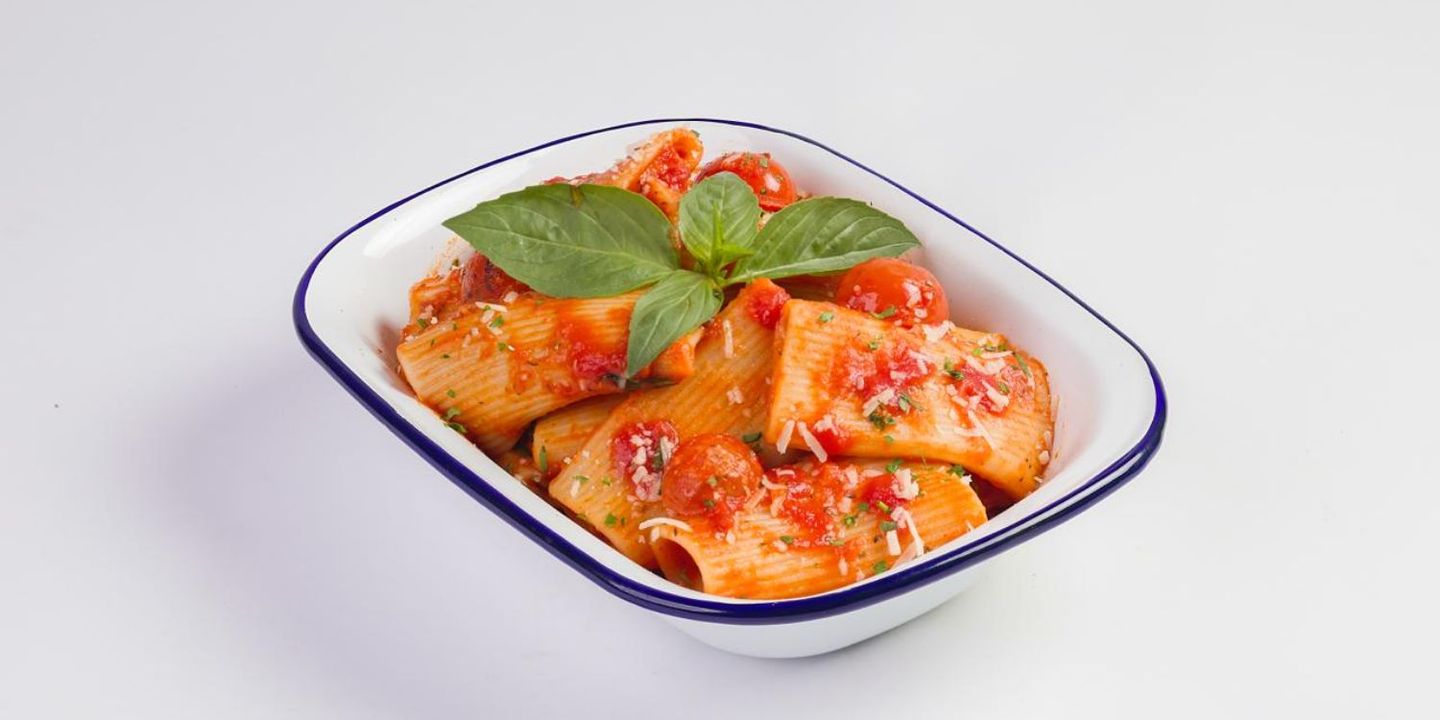 Tomato and basil cover