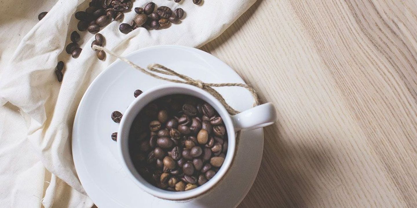 Lola coffee cover