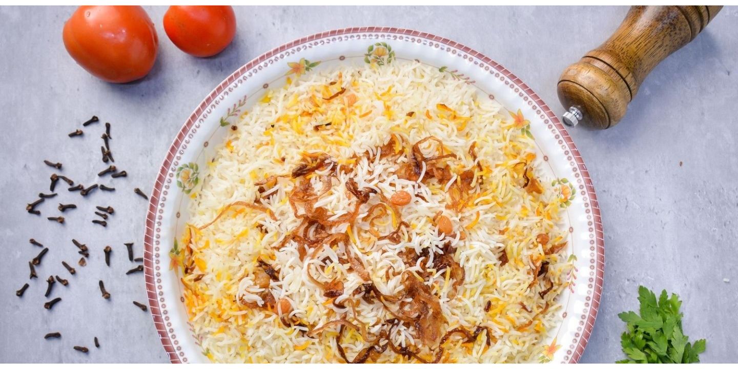 مطعم ومندي طبق السدة hero