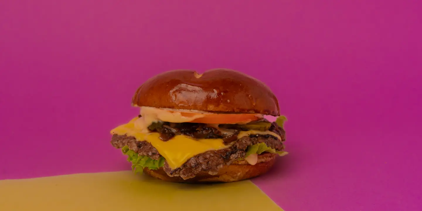 Univers Burger cover