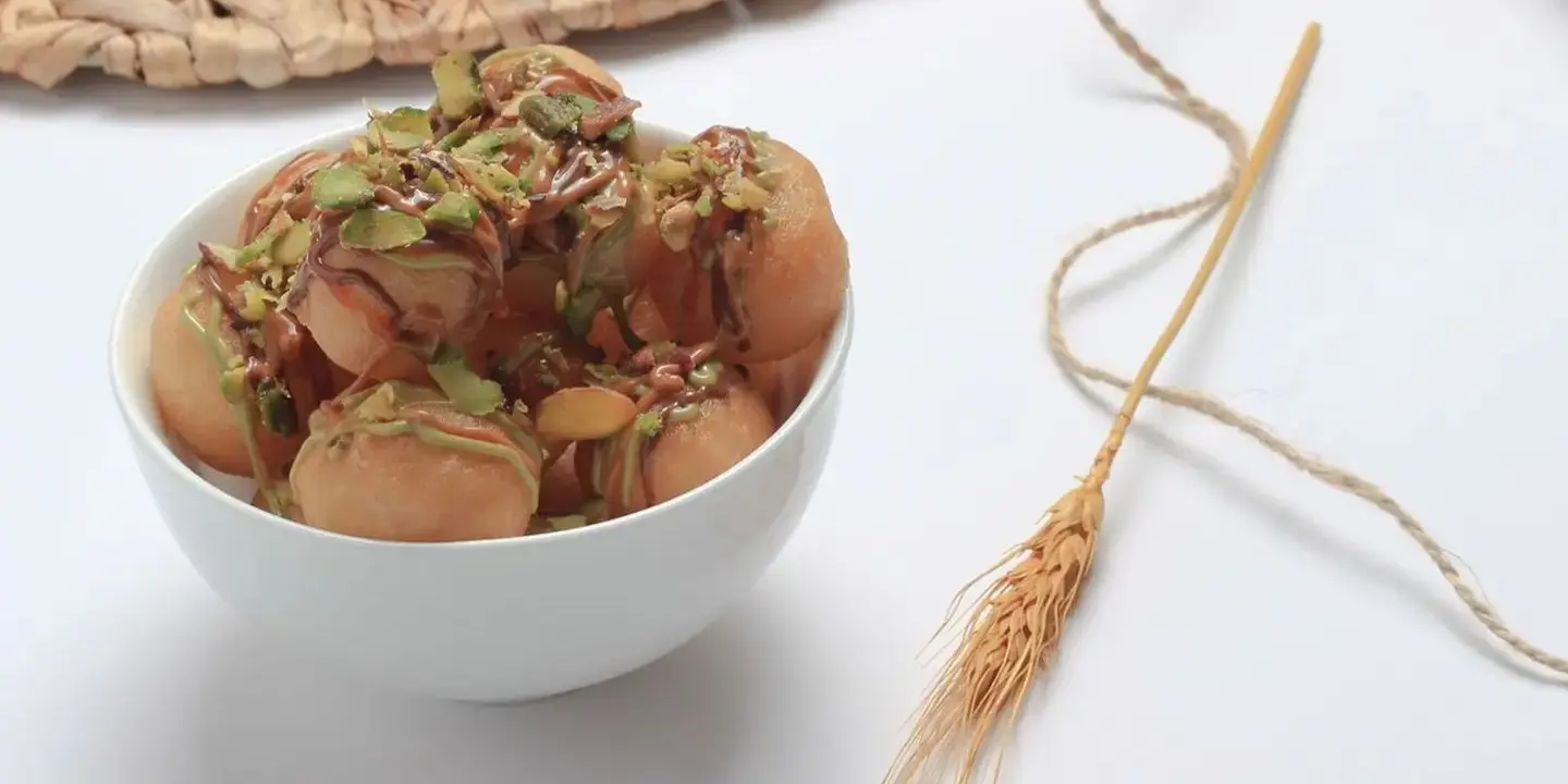 بيت الكنافة ولقيمات  cover