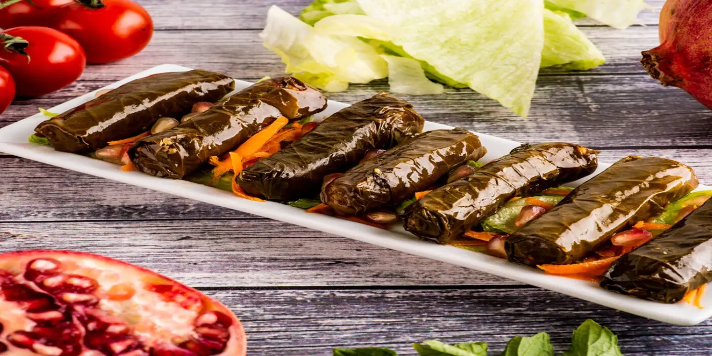 مذاق ورق العنب cover