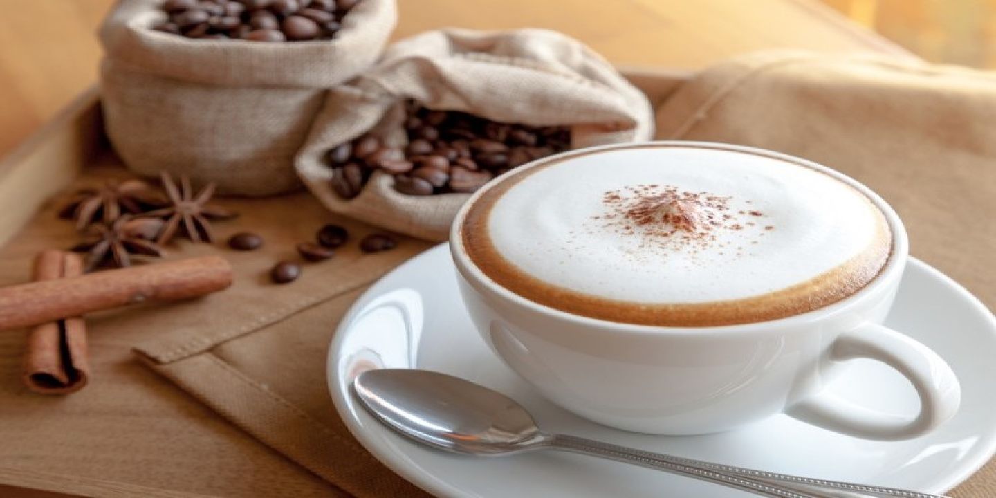 حكاية زون للعصائر hero