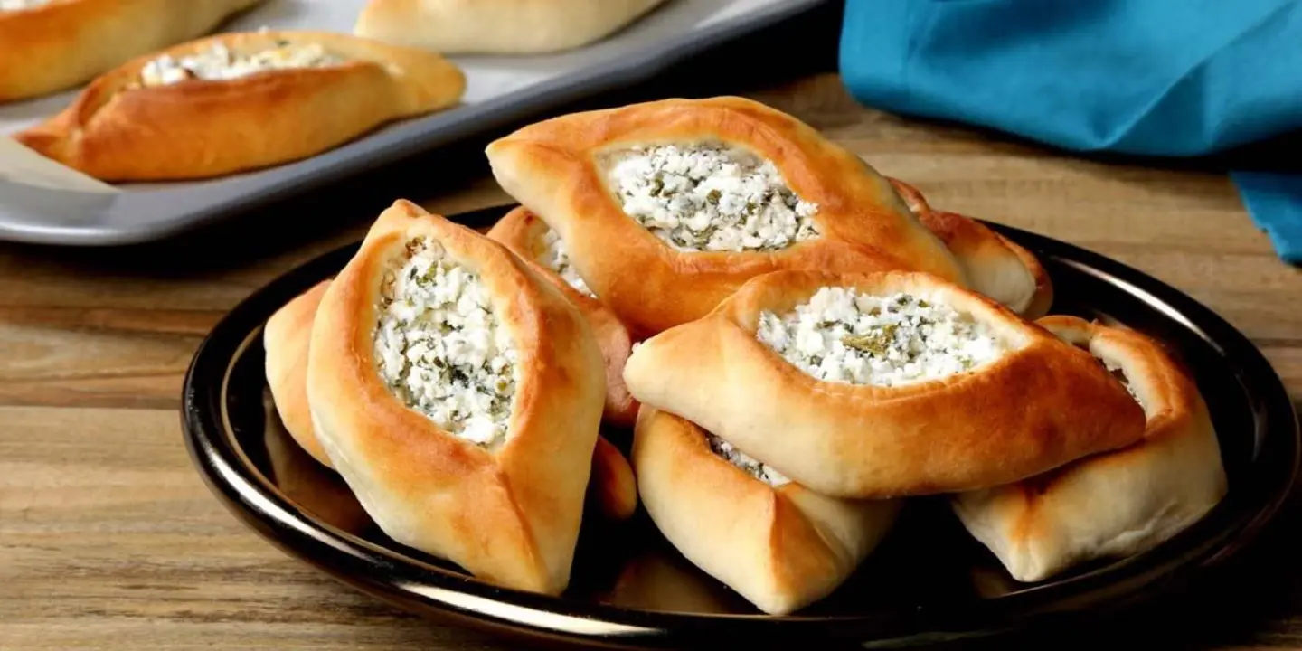 jamilah fatayruh mudawaruh cover