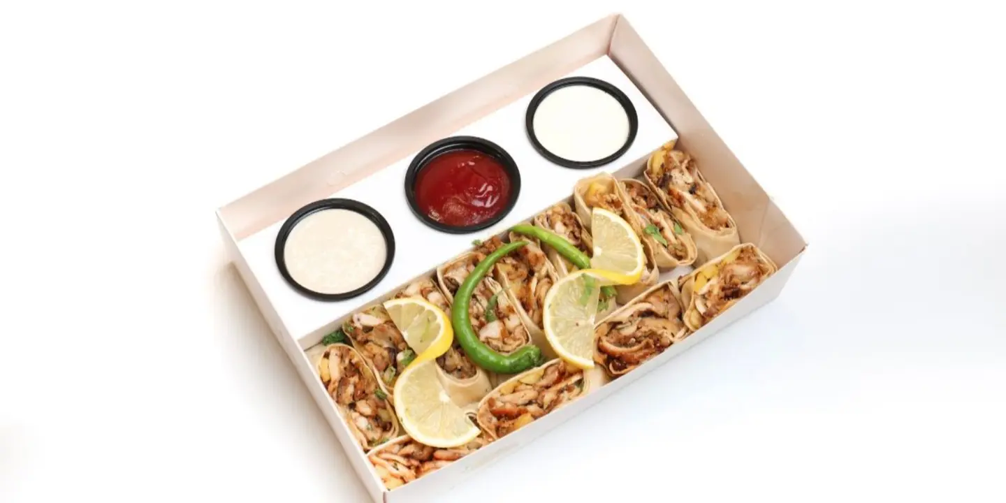 عالم المانجو cover