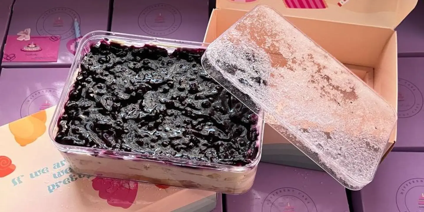 ديفرنت كيك cover