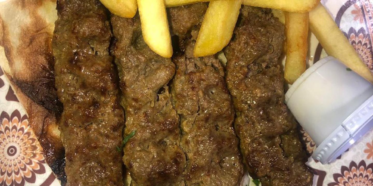 مطعم صيدون  cover