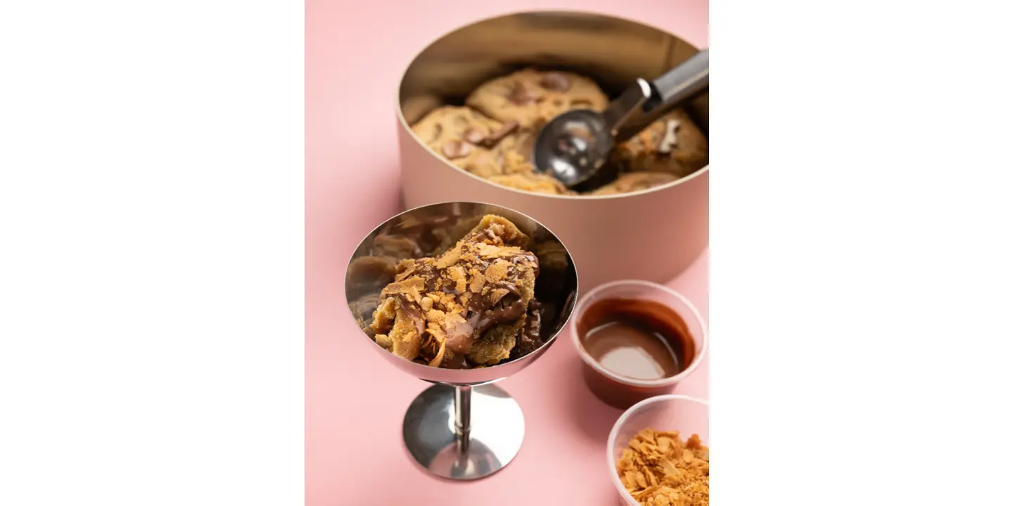 فاكا سويت  cover