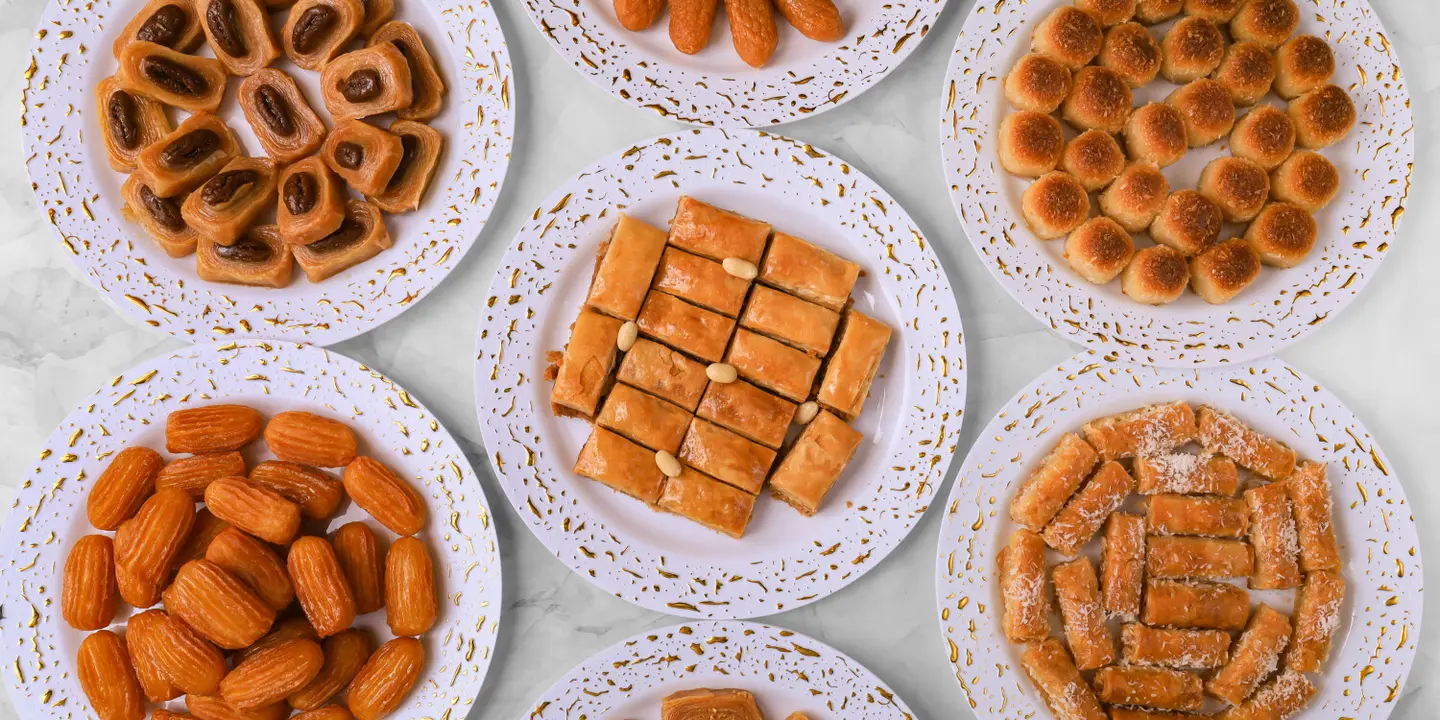 علاء الدين للحلويات cover