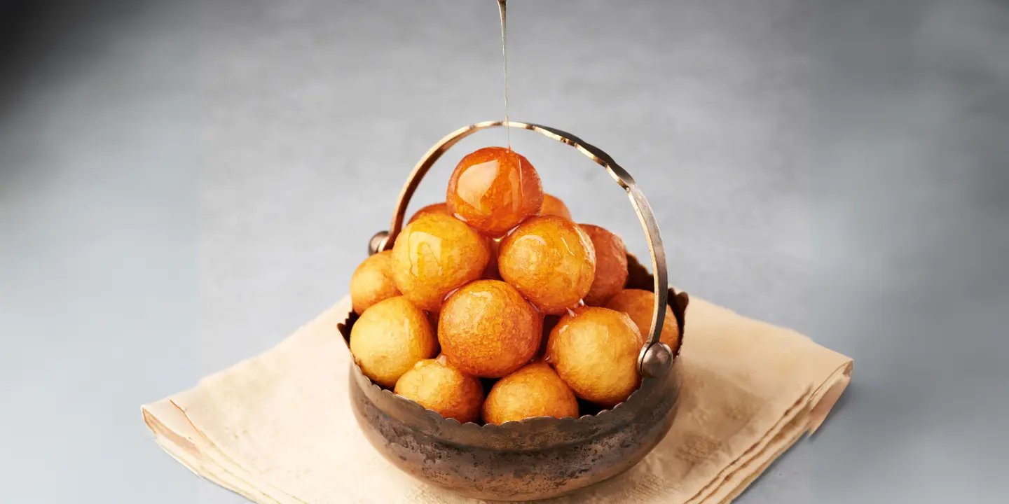 لقمة قمر  cover