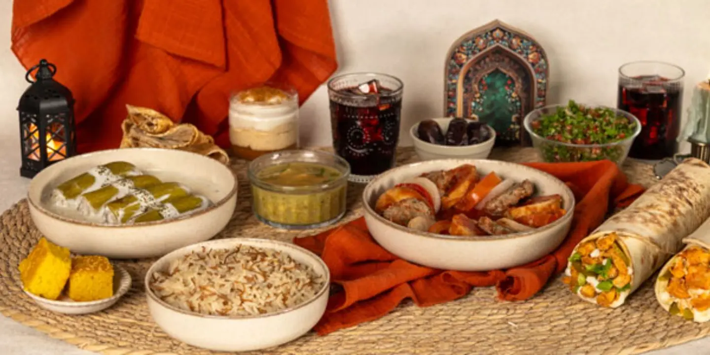 طاولة رمضان cover