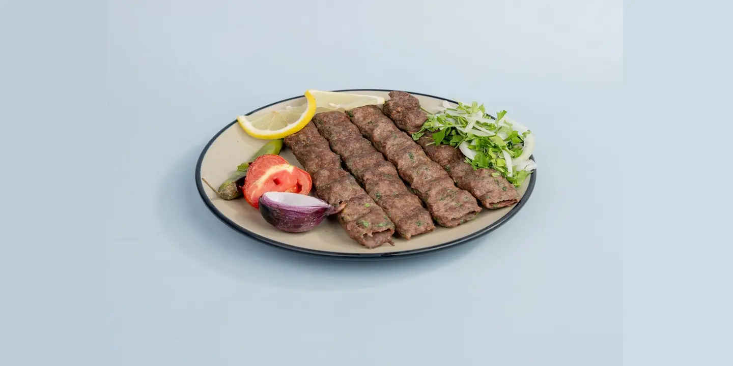 نجمة قناطر دمشق cover