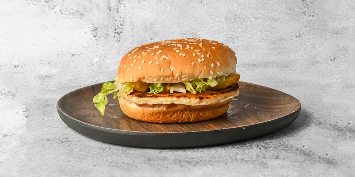 امريكانو برجر عالفحم cover