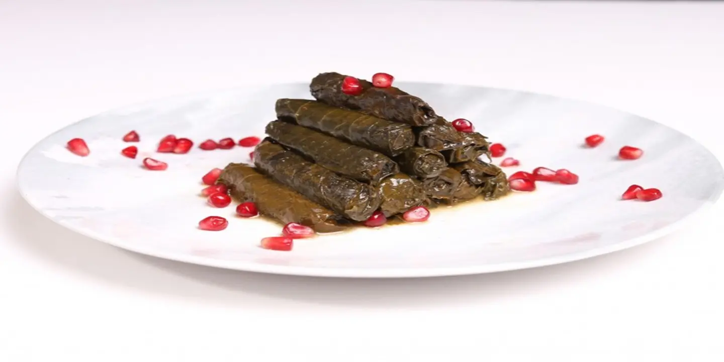اوراق العنب cover