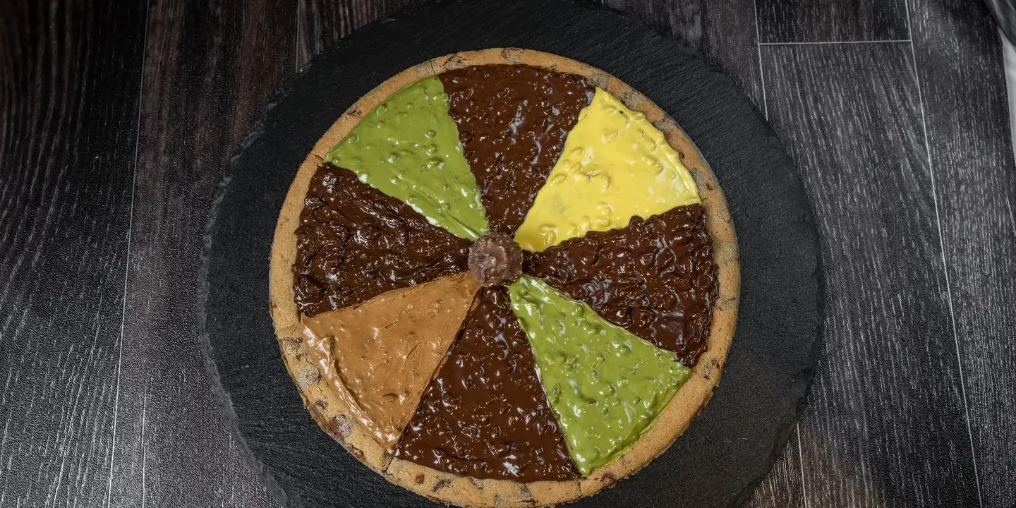 فيفث أڤنيو كوكيز cover