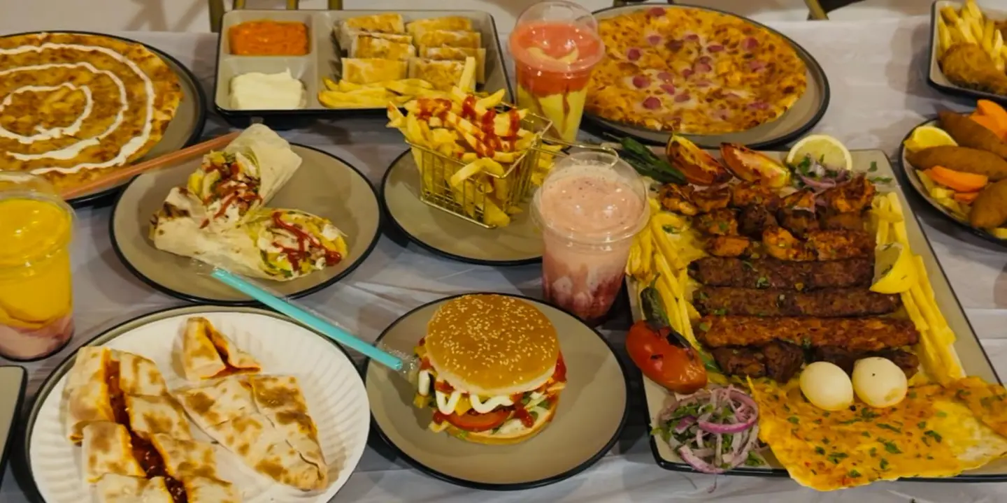 مطاعم الخندلة cover